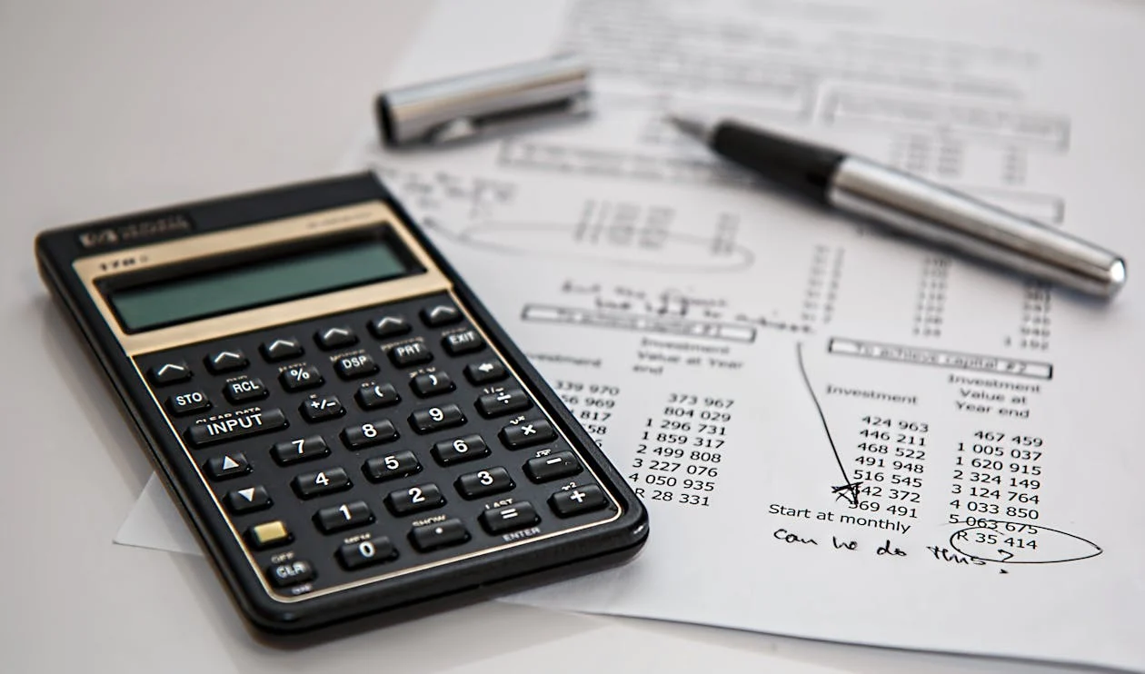 Calculatrice et feuille de budget